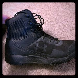 Under Armour High Top